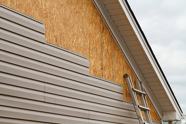24/7 Emergency Storm Damage Siding Repair experts in Newtown, PA